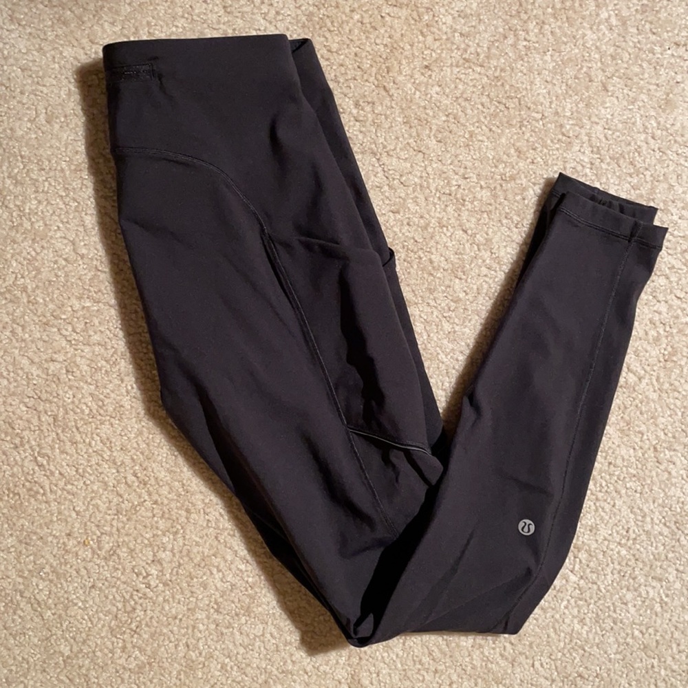 Lululemon leggings w/ pockets NWOT